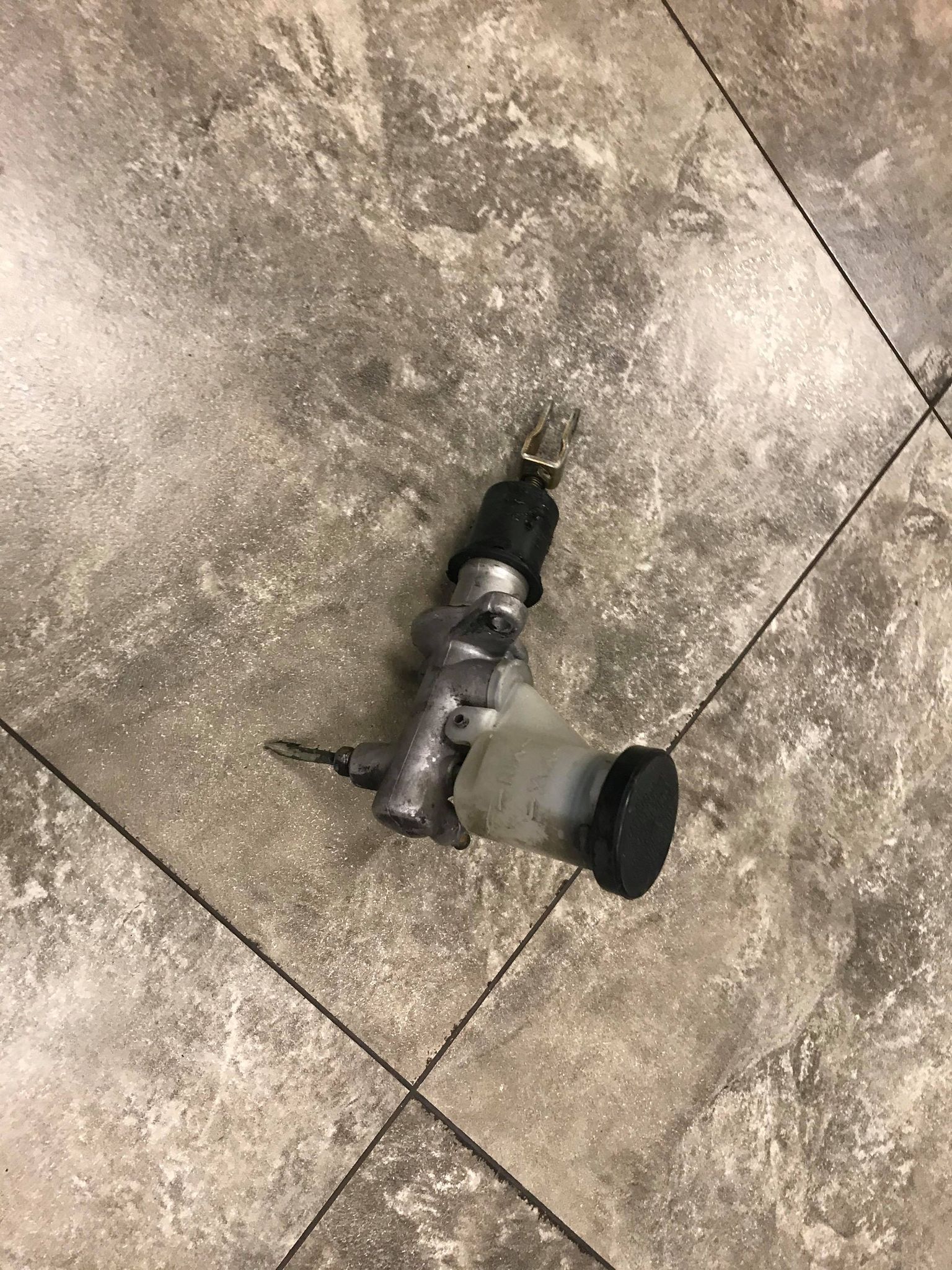 JDM 92-97 Mazda RX7 FD3S 13B Turbo OEM Clutch Master Cylinder