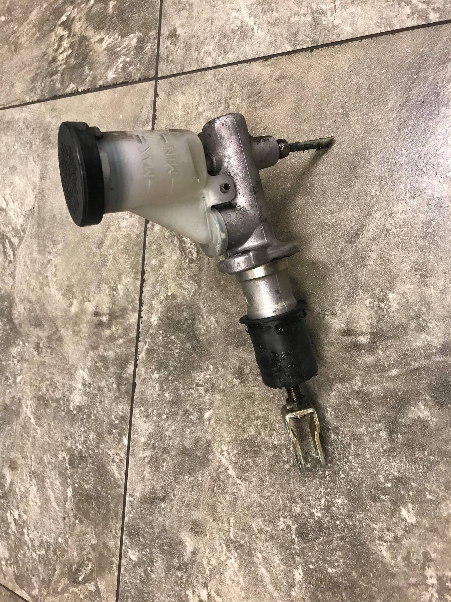 JDM 92-97 Mazda RX7 FD3S 13B Turbo OEM Clutch Master Cylinder