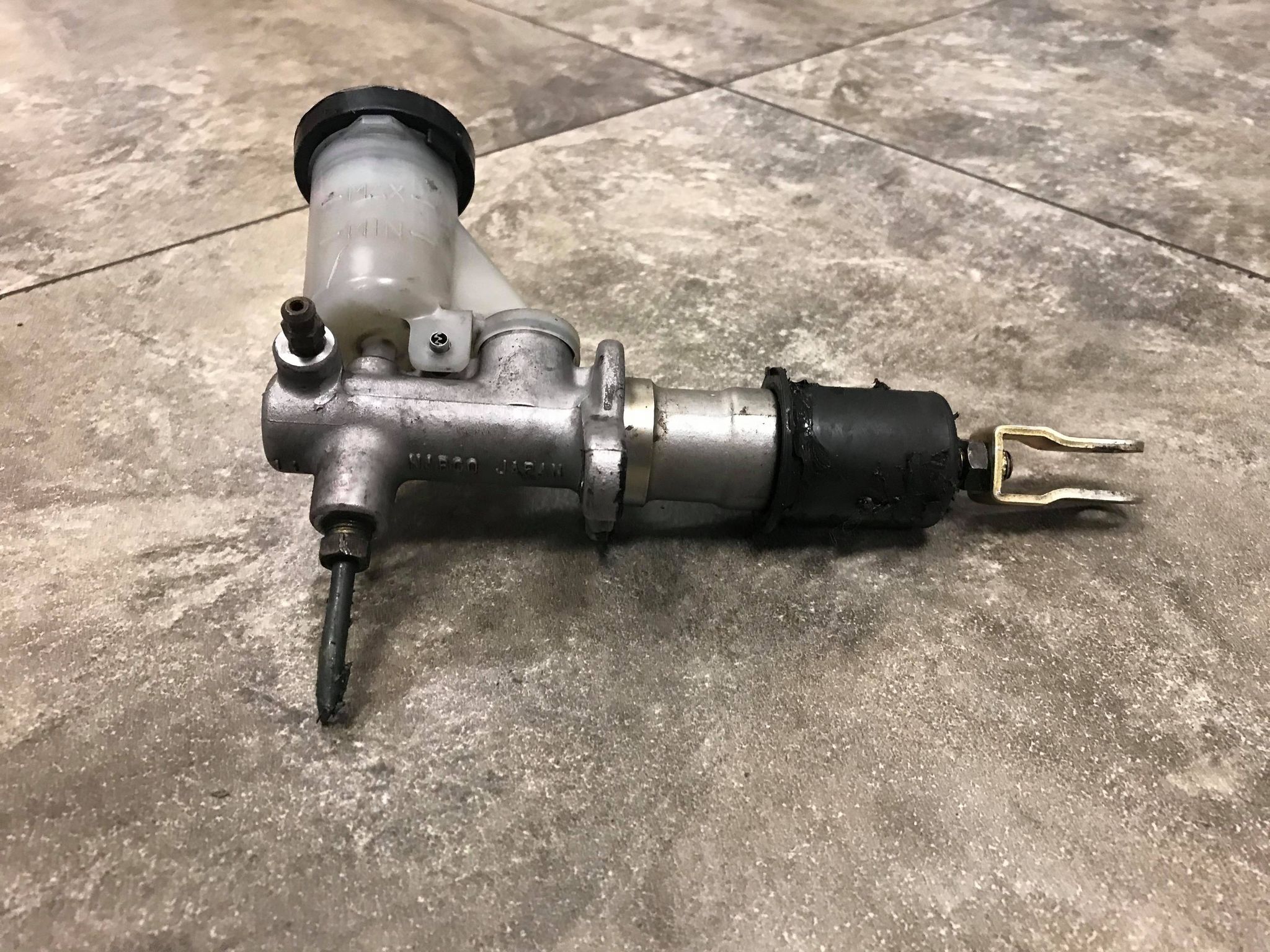 JDM 92-97 Mazda RX7 FD3S 13B Turbo OEM Clutch Master Cylinder