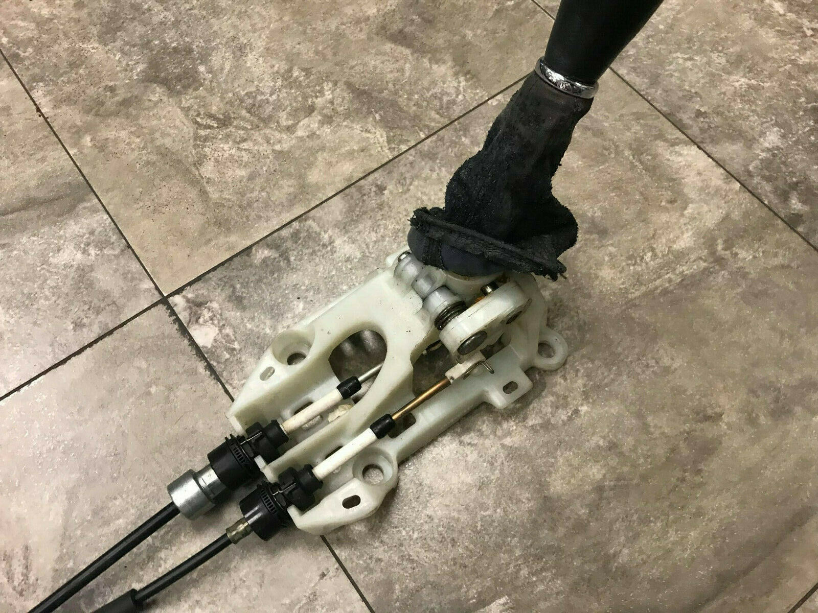 JDM 98-02 Honda Accord F20B H22 H23 Manual Shifter Box With Cables