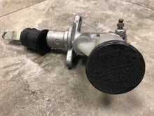 JDM 92-97 Mazda RX7 FD3S 13B Turbo OEM Clutch Master Cylinder - view 3