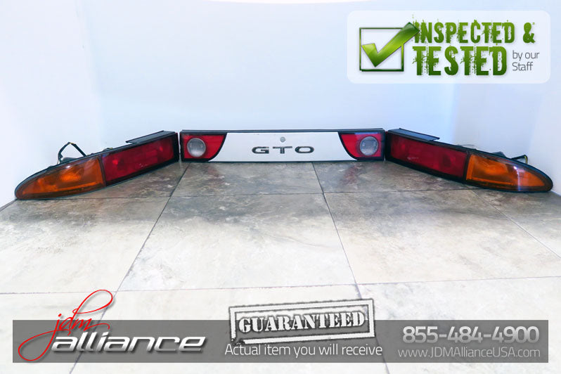 JDM 91-99 Mitsubishi 3000GT GTO VR4 OEM Rear Tail Lights Lamps & Center Garnish